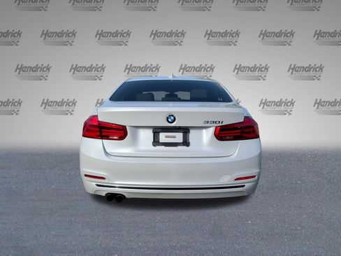 Used 2018 BMW 330i Sedan RWD image 8
