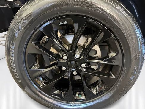 Used 2021 Jeep Wrangler Unlimited Sahara image 9