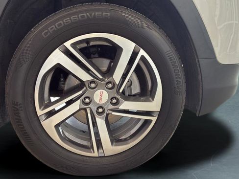Used 2019 GMC Terrain SLT AWD/4WD image 39