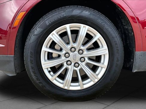Used 2018 Cadillac XT5 FWD image 11
