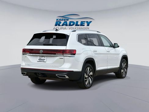 Certified 2024 Volkswagen Atlas SEL image 2