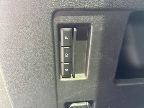 Used 2022 Ford Expedition Max XLT AWD/4WD image 18