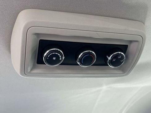 Used 2015 Dodge Journey American Value Package w/ Flexible Seating Group image 20