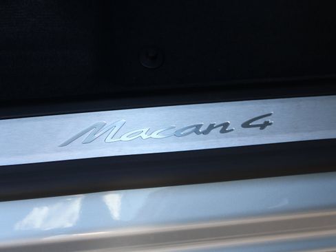 Used 2024 Porsche Macan 4 Electric image 18