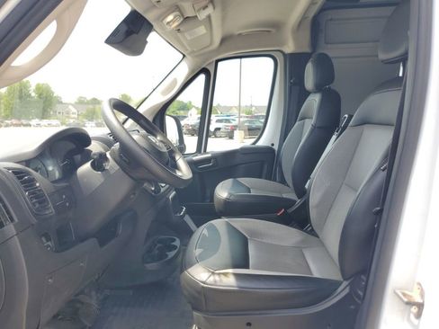 Used 2023 RAM ProMaster 2500 FWD image 5