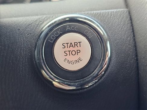 Used 2020 Nissan Armada SL w/ Premium Package image 22