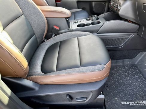 Used 2024 Ford Bronco Sport Outer Banks w/ Tech Package image 27