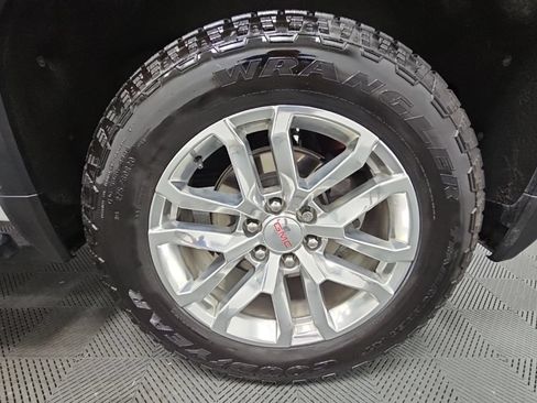 Used 2019 GMC Sierra 1500 SLT w/ SLT Premium Package AWD/4WD image 46