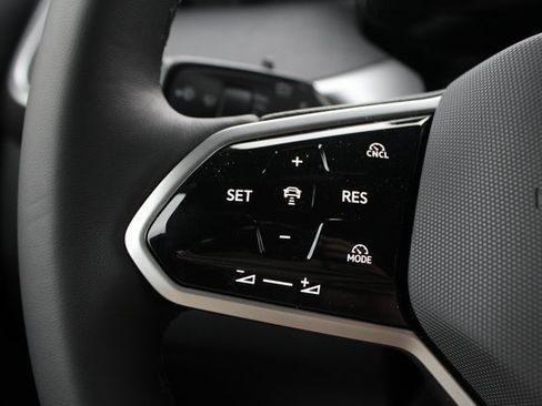 New 2025 Volkswagen ID. Buzz Pro S image 6