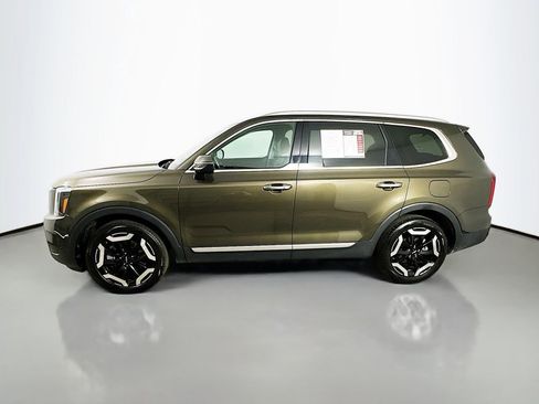 Used 2025 Kia Telluride S image 5