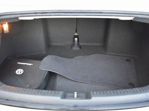 Used 2018 Volkswagen Beetle 2.0T Coast image 30