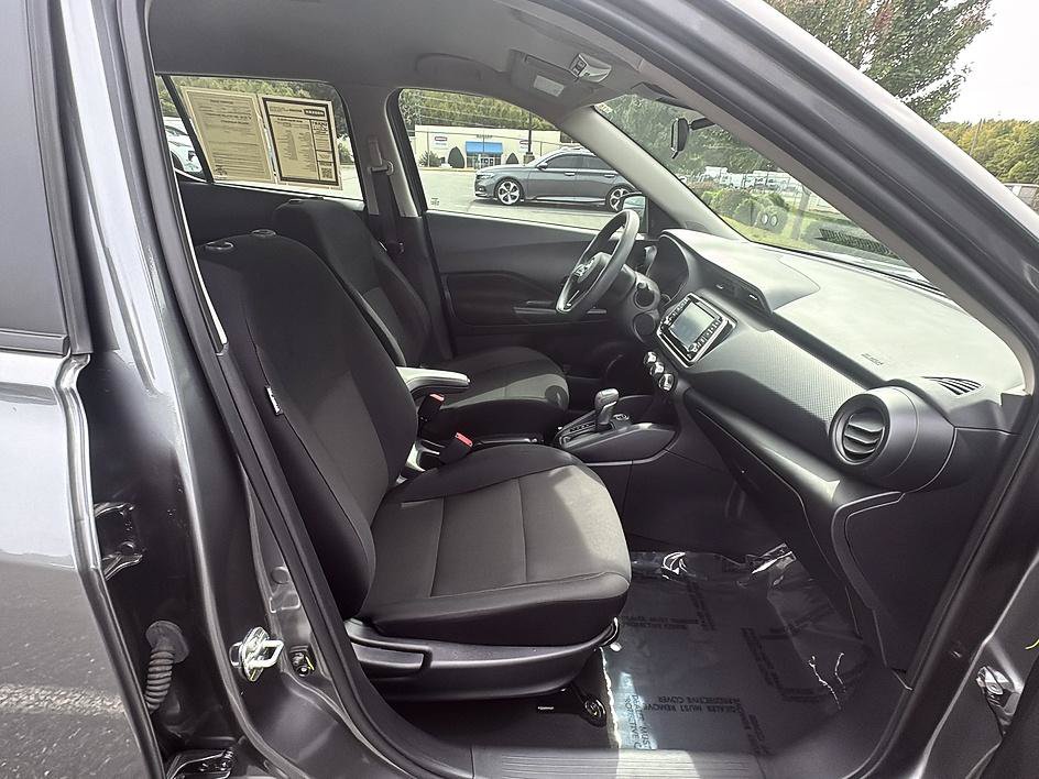 Certified 2024 Nissan Kicks S FWD image 24