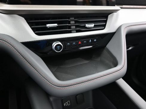New 2026 Ford Explorer Active w/ Active Comfort Package AWD/4WD image 13