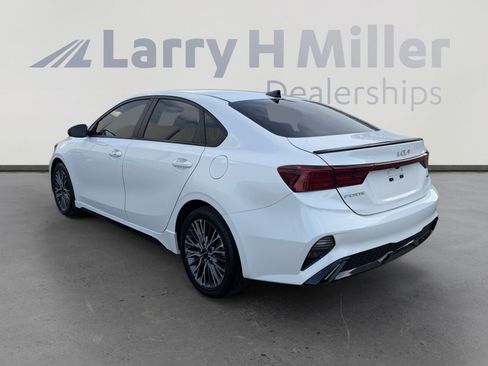 Used 2023 Kia Forte GT-Line FWD image 3