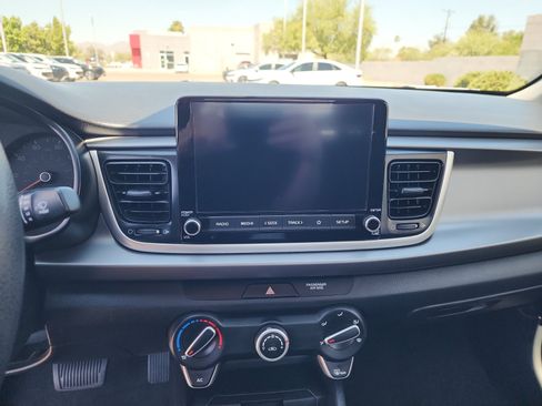 Used 2021 Kia Rio S FWD image 12