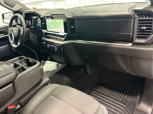 Used 2026 Chevrolet Silverado 1500 LT AWD/4WD image 43