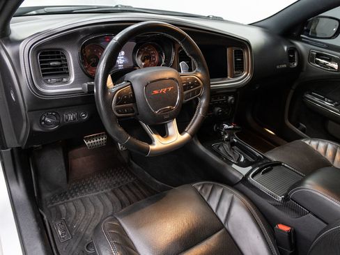 Used 2019 Dodge Charger SRT Hellcat w/ Harman/Kardon Audio Group RWD image 6