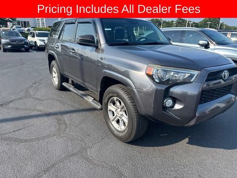 Used 2014 Toyota 4Runner SR5 AWD/4WD image 3