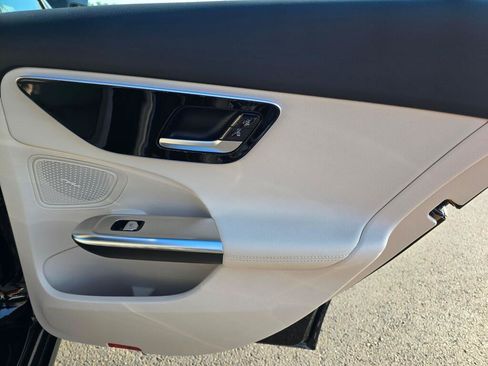 New 2026 Mercedes-Benz C 300 4MATIC Sedan image 23