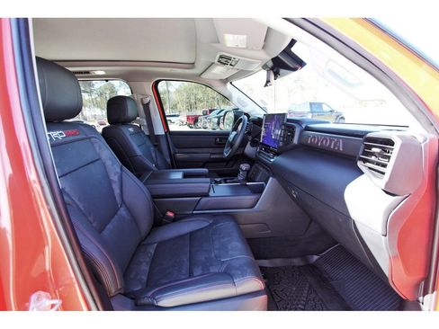 Used 2023 Toyota Sequoia image 26