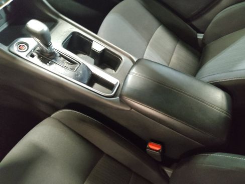 Used 2020 Nissan Sentra SV FWD image 26