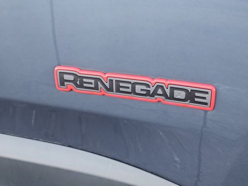 Used 2021 Jeep Renegade Trailhawk image 24