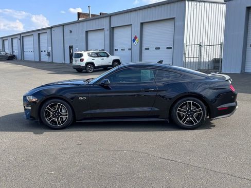 Used 2020 Ford Mustang GT Premium w/ Equipment Group 401A RWD image 3