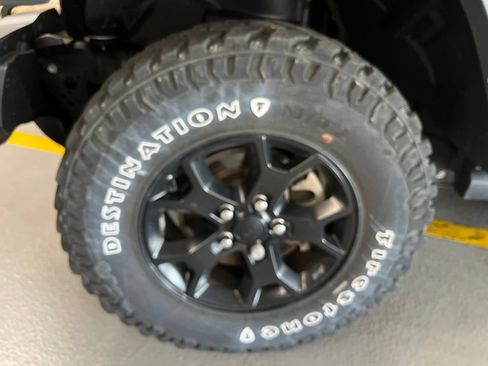 Used 2023 Jeep Wrangler Sport AWD/4WD image 14