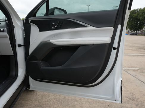 Certified 2024 Cadillac Lyriq Luxury w/ LPO, Floor Liner Package AWD/4WD image 27