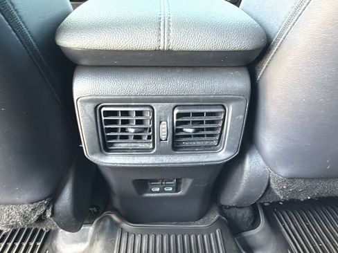 Used 2022 Toyota RAV4 XSE AWD/4WD image 28