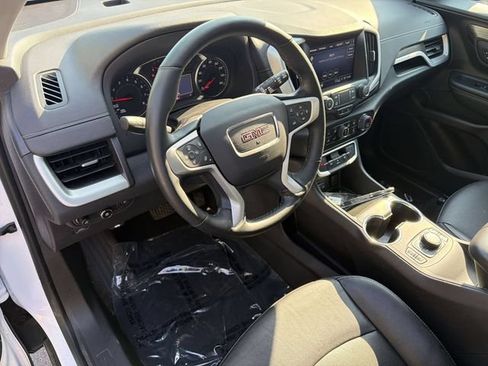 Used 2023 GMC Terrain SLT AWD/4WD image 10