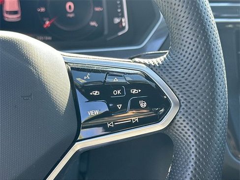 Used 2023 Volkswagen Tiguan SEL R-Line image 18