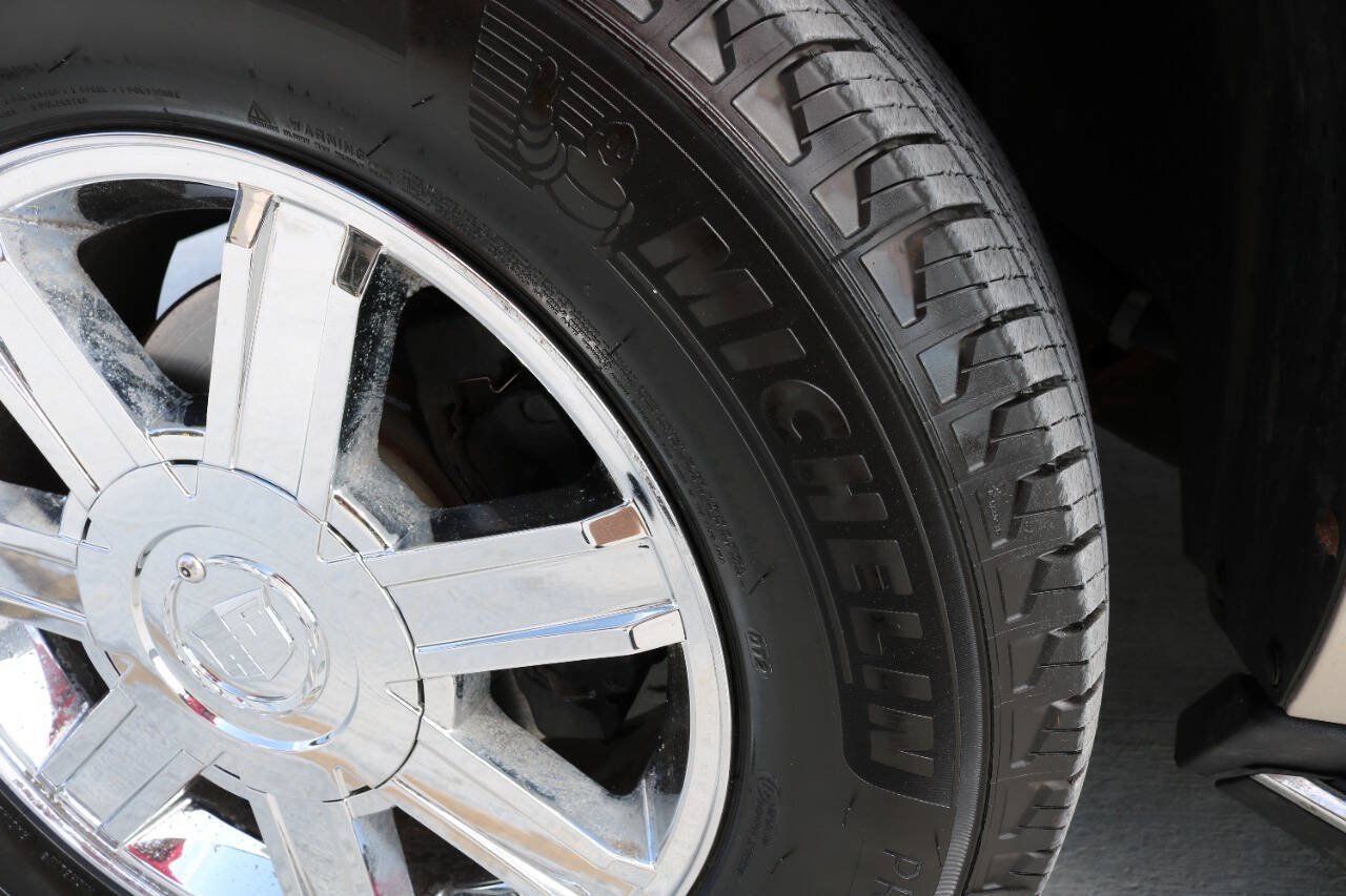 Used 2007 Cadillac Escalade AWD image 47