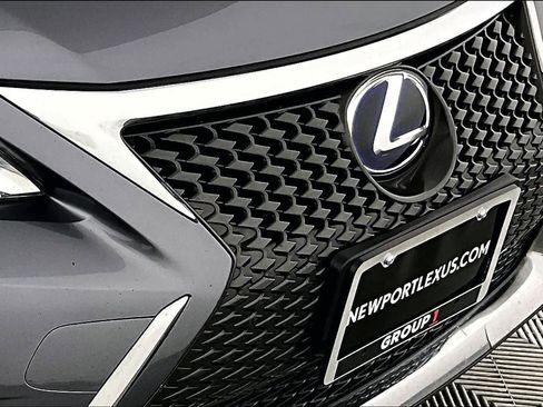 Used 2016 Lexus CT 200h image 28