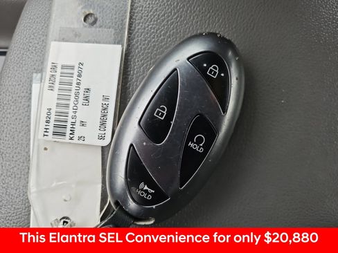 Used 2025 Hyundai Elantra SEL w/ Cargo Package FWD image 21