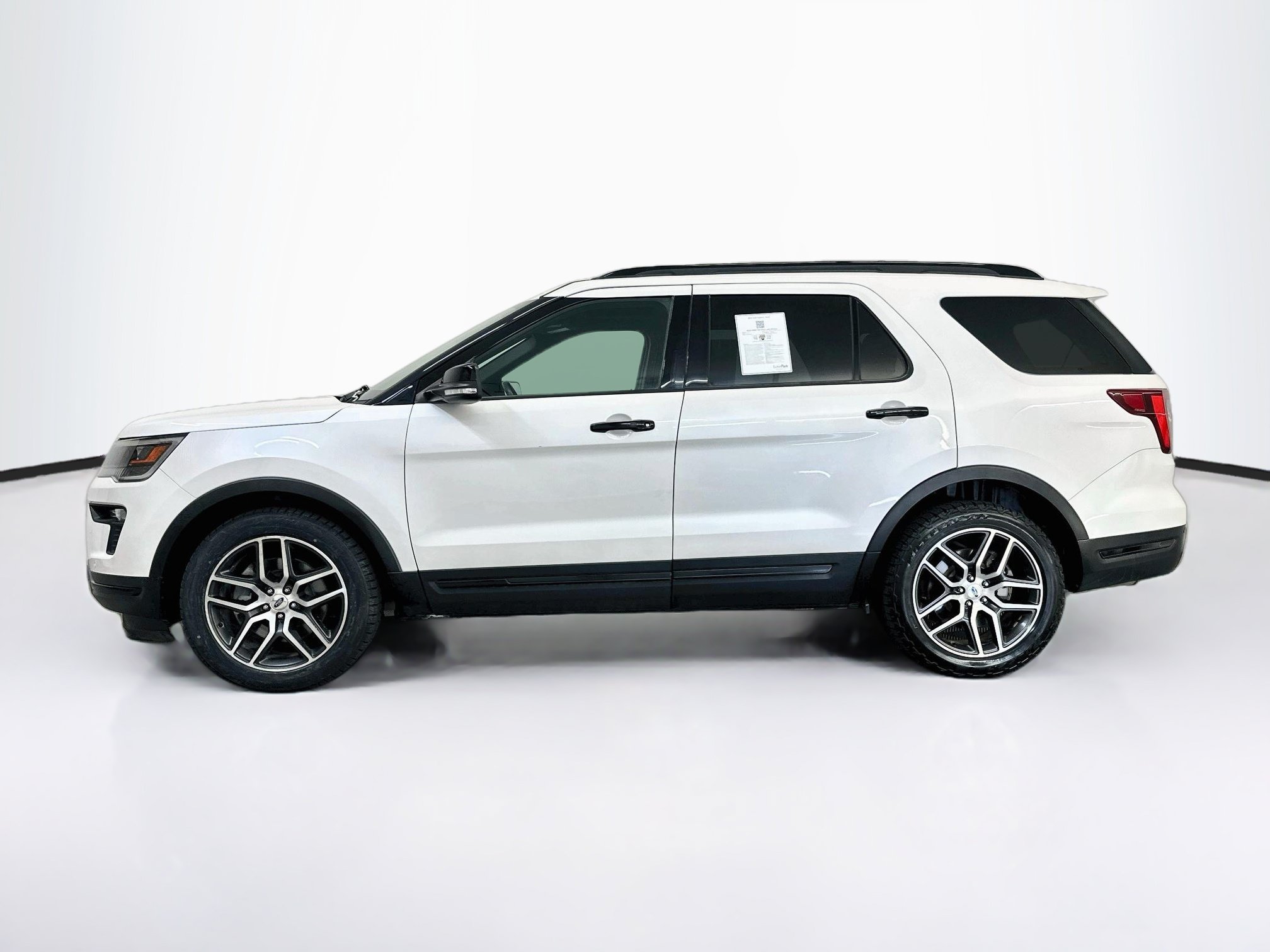 Used 2019 Ford Explorer Sport w/ Equipment Group 401A AWD/4WD image 4