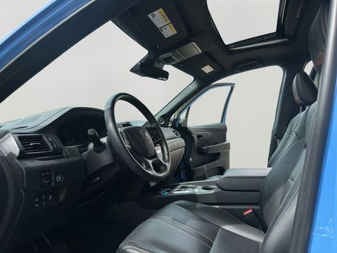 Certified 2025 Honda Passport TrailSport image 9