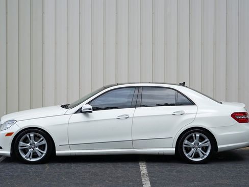 Used 2013 Mercedes-Benz E 350 Sedan image 46