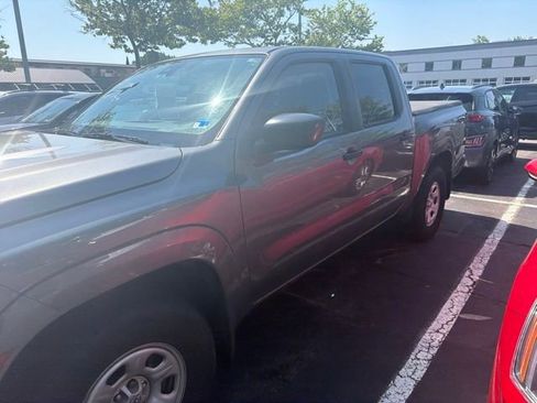 Used 2024 Nissan Frontier S RWD image 4