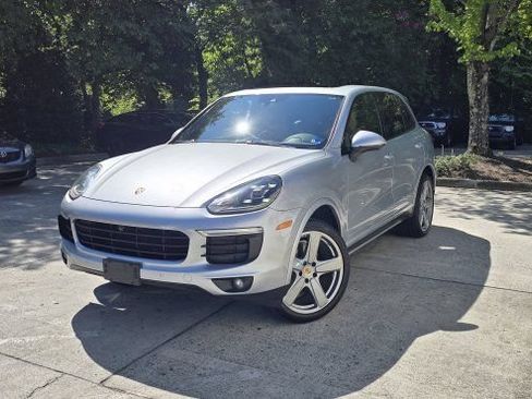 Used 2018 Porsche Cayenne Platinum Edition AWD/4WD image 1