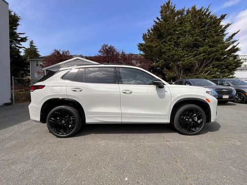 New 2026 Volkswagen Tiguan SE R-Line AWD/4WD image 9