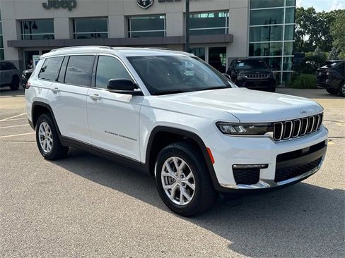 Used 2022 Jeep Grand Cherokee L Limited image 3