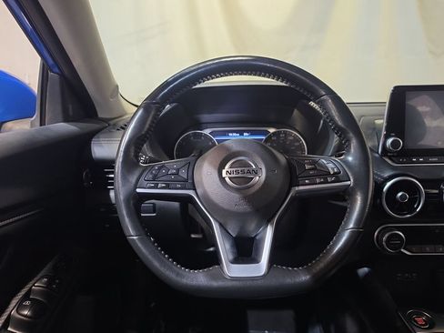 Used 2022 Nissan Sentra SV w/ All-Weather Package FWD image 11