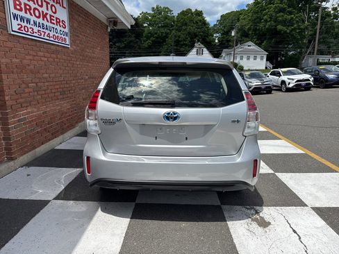 Used 2015 Toyota Prius V Five w/ Advanced Technology Package FWD image 10