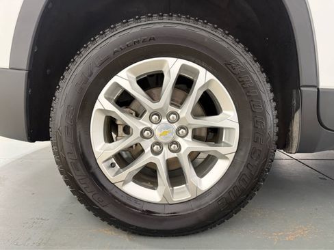 Used 2020 Chevrolet Traverse LT w/ Driver Confidence II Package AWD/4WD image 10