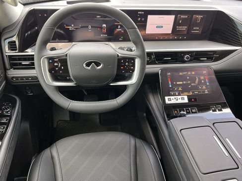 New 2027 INFINITI QX80 Luxe RWD image 10