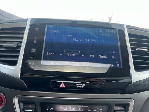 Used 2017 Honda Pilot EX-L image 14