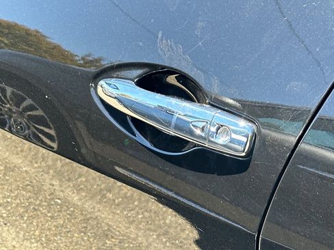Used 2018 Nissan Maxima 3.5 SL FWD image 18
