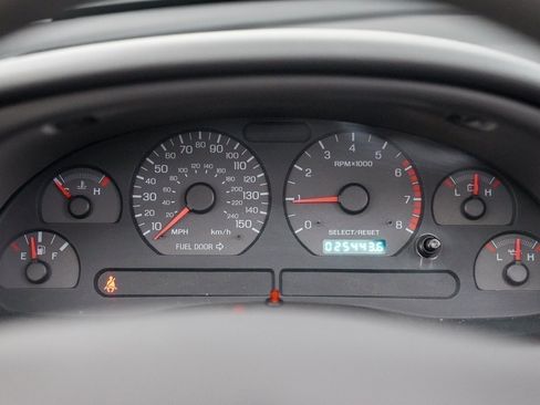 Used 1999 Ford Mustang GT image 38