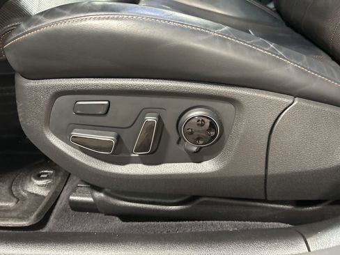 Used 2019 Genesis G80 3.3T Sport image 19